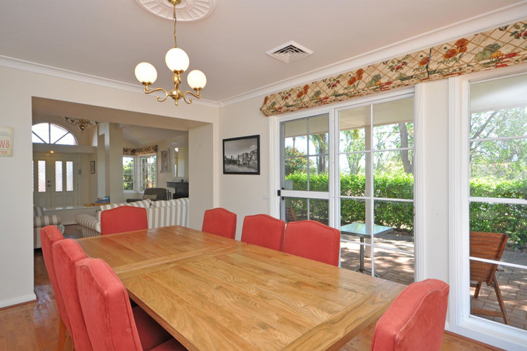 Countryside dining room