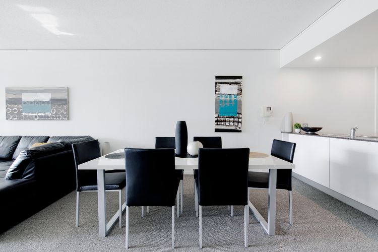 Wonderful 3 BR Apartment – Sierra Grand