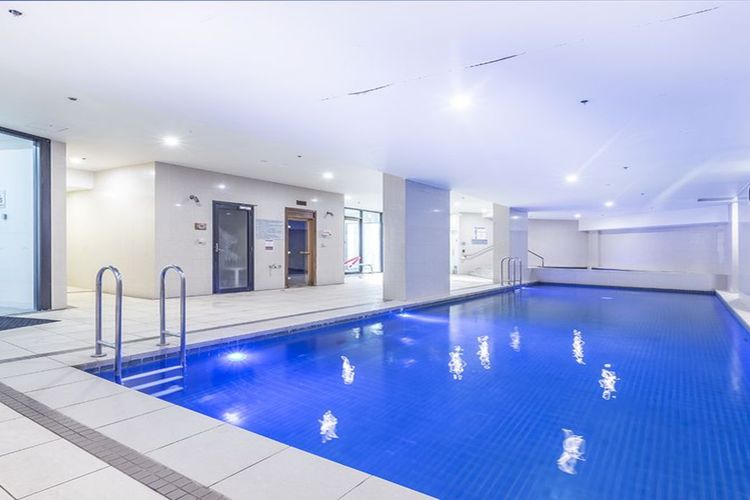 3BR Sub-Penthouse with Breathtaking Ocean Views