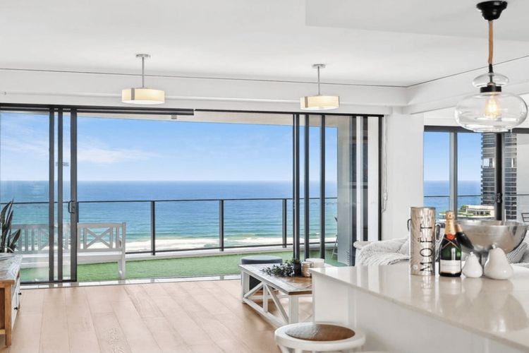 3BR Sub-Penthouse with Breathtaking Ocean Views
