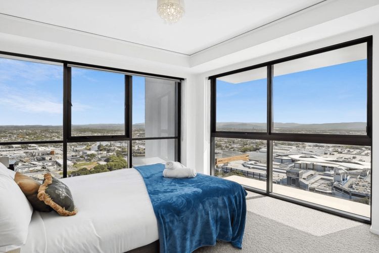 3BR Sub-Penthouse with Breathtaking Ocean Views
