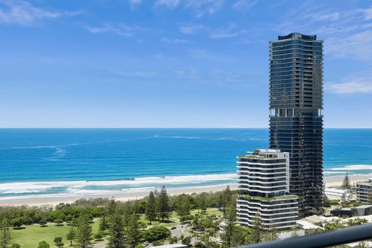 3BR Sub-Penthouse with Breathtaking Ocean Views