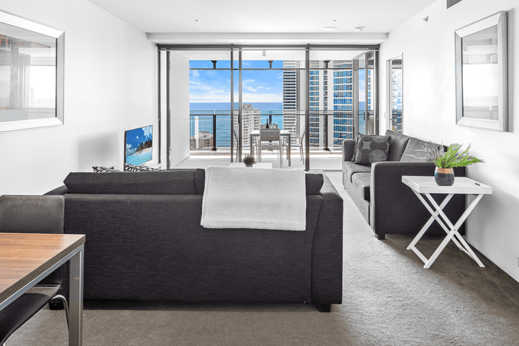 Circle on Cavill 25th Floor with Ocean Views