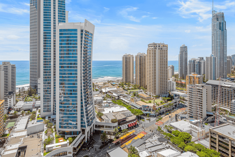 Circle on Cavill 25th Floor with Ocean Views