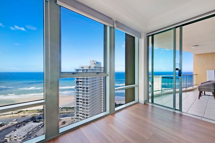 Spacious Family Apt – Waterslides & Ocean Views!