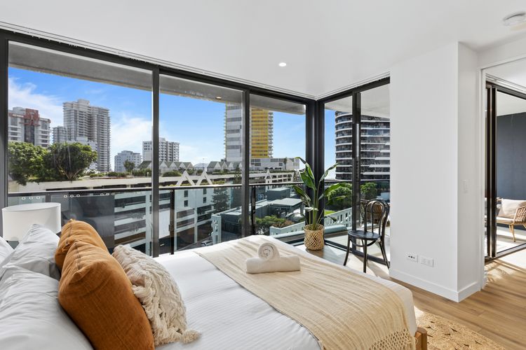 Stylish and Modern Oracle 2 Bedroom Apartment