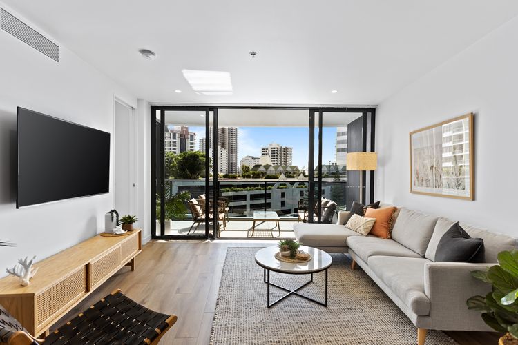 Stylish and Modern Oracle 2 Bedroom Apartment