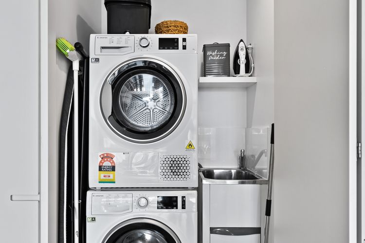 Stylish and Modern Oracle 2 Bedroom Apartment