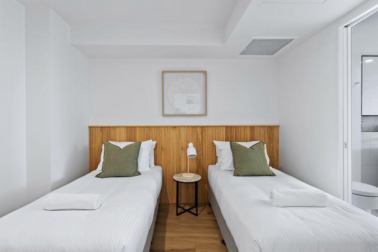 Stylish and Modern Oracle 2 Bedroom Apartment