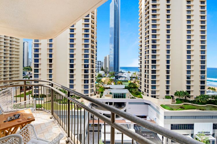 Beachcomber Getaway With Ocean Views