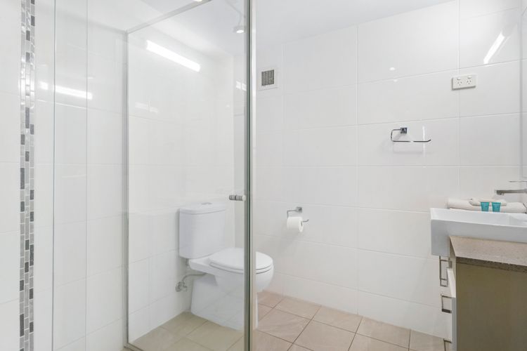 Beachfront Escape in Surfers Paradise