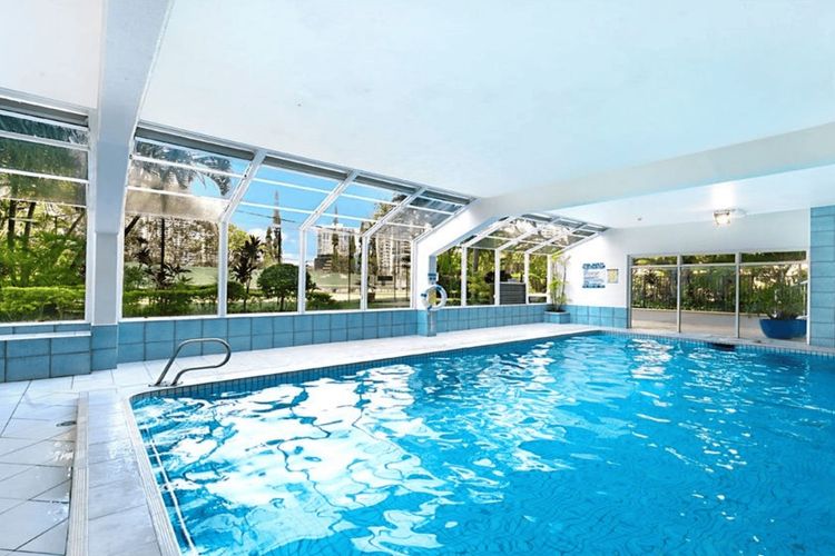 Beachfront Escape in Surfers Paradise