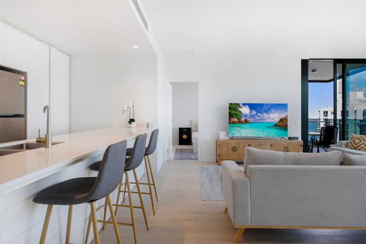 Signature Broadbeach Ocean Views Apartment