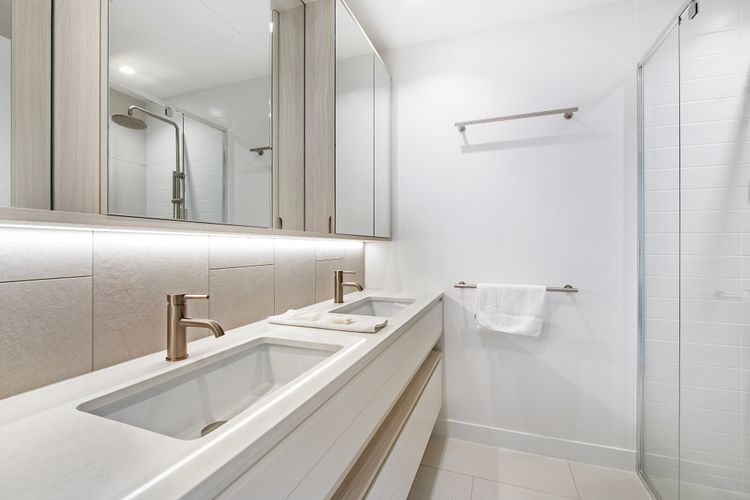 Signature Broadbeach Ocean Views Apartment