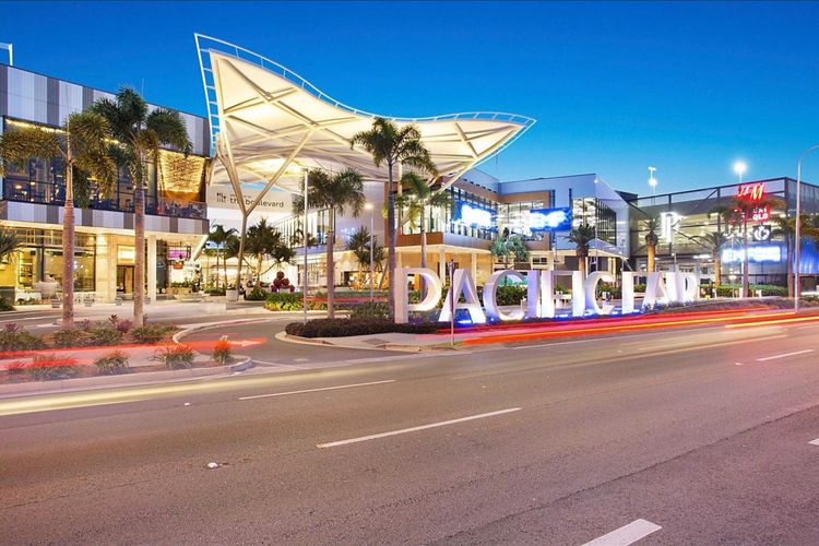 Signature Broadbeach Ocean Views Apartment