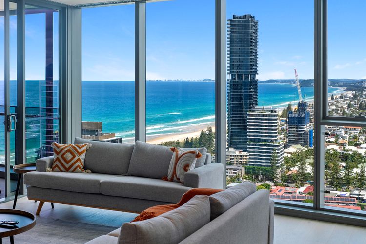 Signature Broadbeach Ocean Views Apartment
