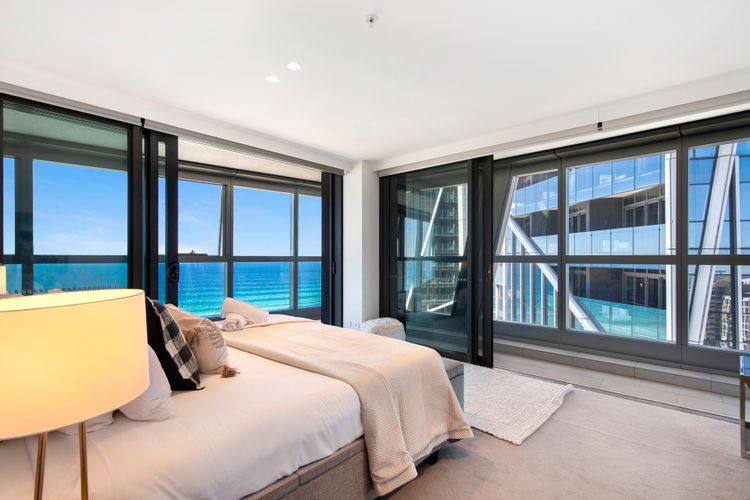 Jewel Broadbeach Luxury Apartment