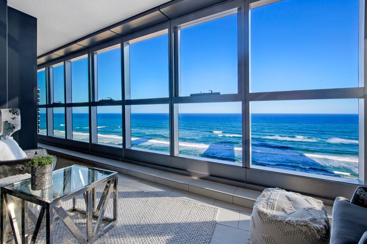 Jewel Broadbeach Luxury Apartment