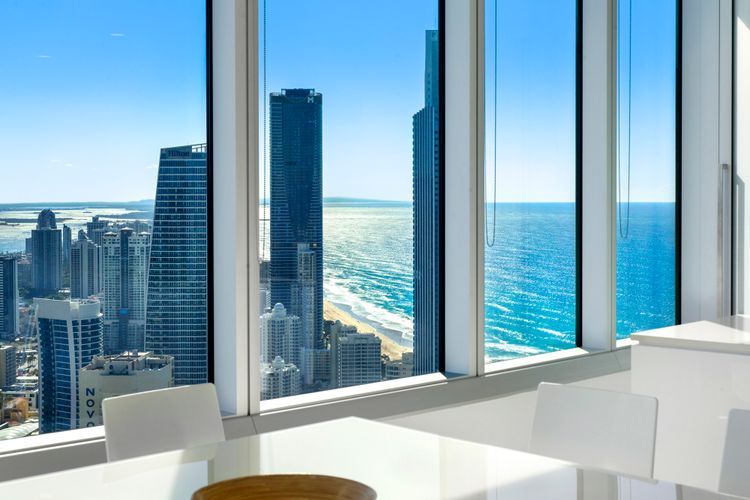 Stunning 2 Bedroom Ocean Views Apartment