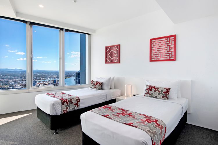 Stunning 2 Bedroom Ocean Views Apartment