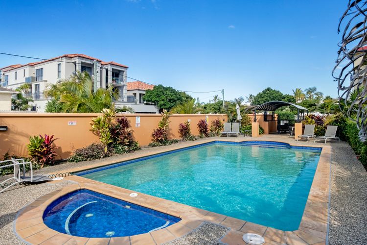 Paradise Ocean 2 Bedroom Apartment