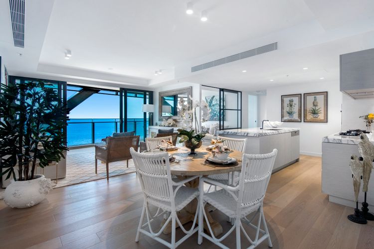 Jewel Stunning Ocean Views 2 Bed Apartment