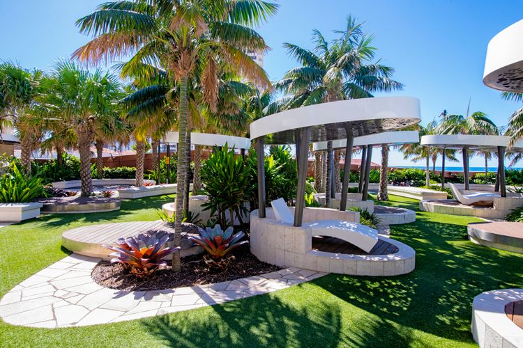 Jewel Stunning Ocean Views 2 Bed Apartment