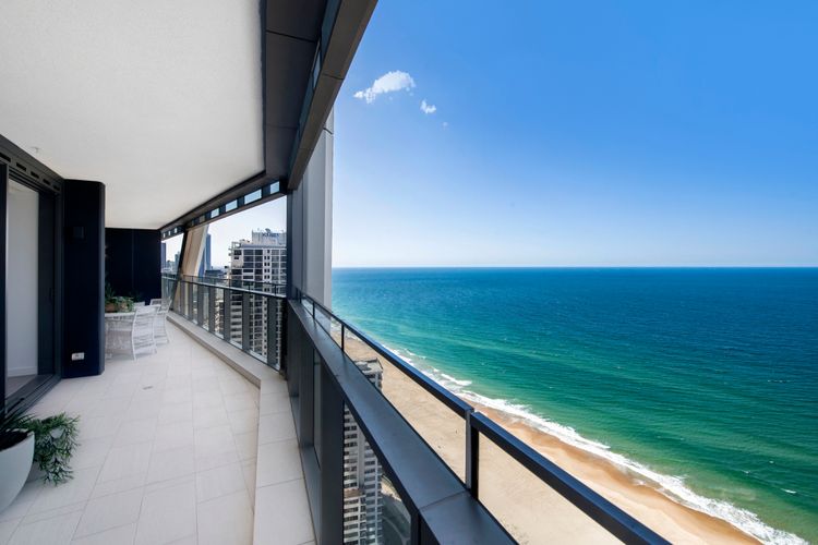 Jewel Stunning Ocean Views 2 Bed Apartment