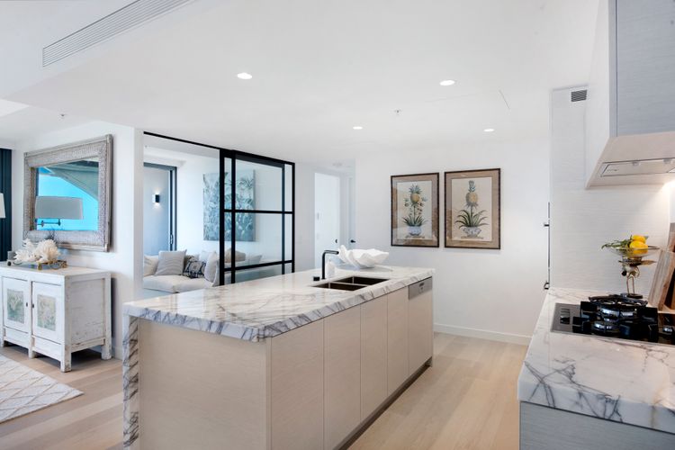 Jewel Stunning Ocean Views 2 Bed Apartment