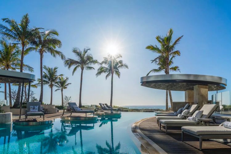 Jewel Stunning Ocean Views 2 Bed Apartment