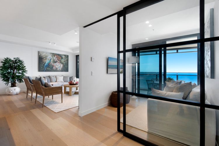 Jewel Stunning Ocean Views 2 Bed Apartment