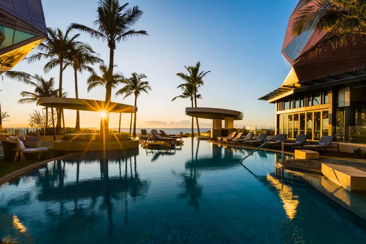 Jewel Stunning Ocean Views 2 Bed Apartment