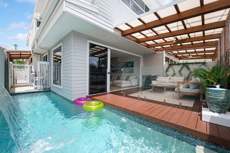 Luxury Tri-Level Duplex in Mermaid Beach