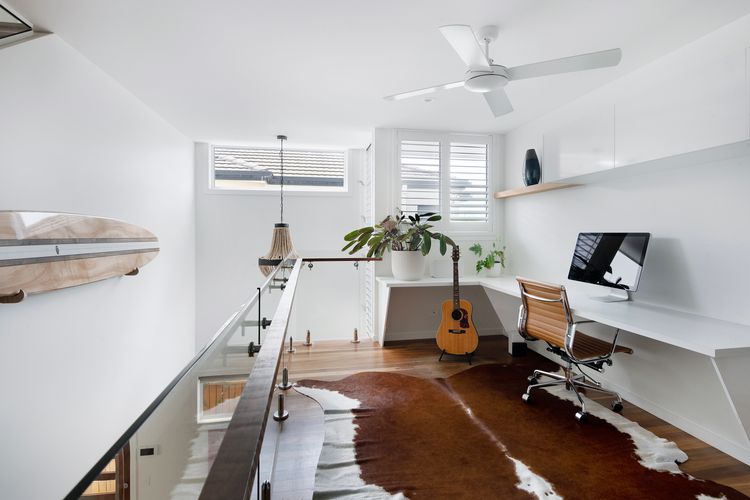 Luxury Tri-Level Duplex in Mermaid Beach