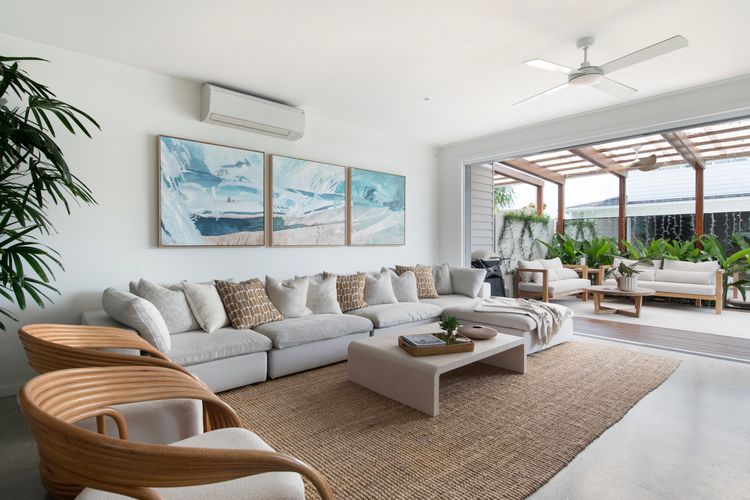 Luxury Tri-Level Duplex in Mermaid Beach