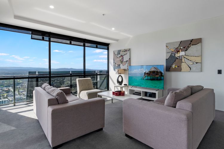 Circle On Cavill High Floor 1 Bedroom Apartment