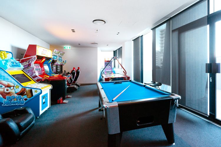 Circle On Cavill High Floor 1 Bedroom Apartment