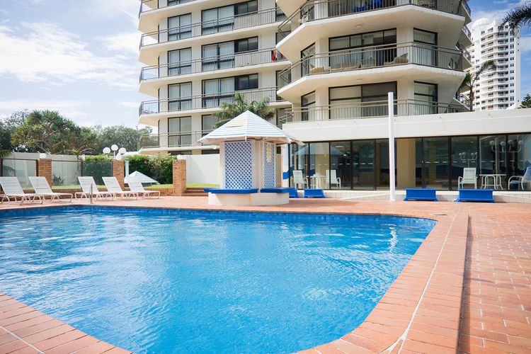 Imperial Surf Modern Beachfront Apartment