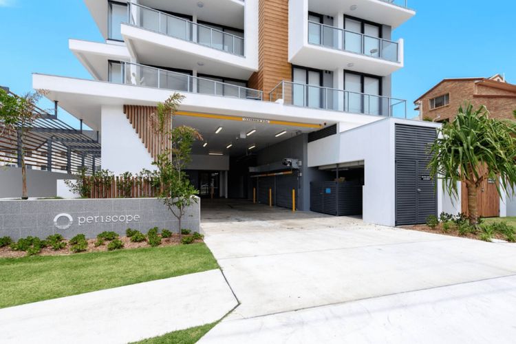 Beachfront Access & Rooftop Pool Views 2BR