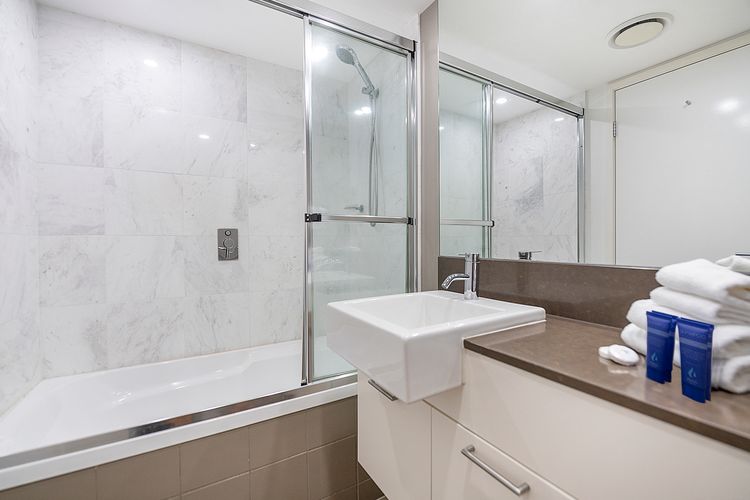 3 Bedroom Apartment Close To The Beach