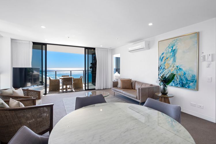 Rhapsody Stunning Ocean Views Apartment