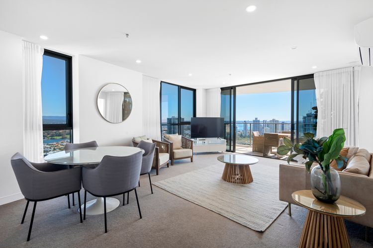 Rhapsody Stunning Ocean Views Apartment