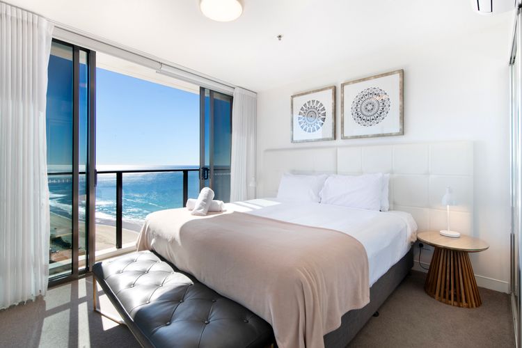 Rhapsody Stunning Ocean Views Apartment
