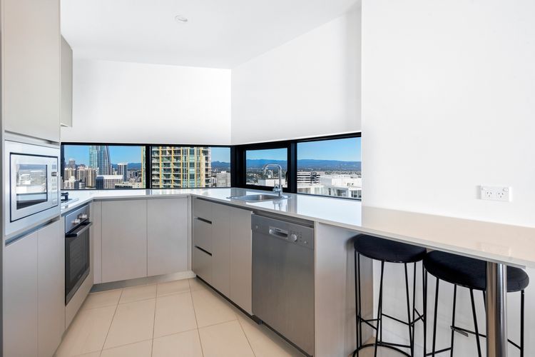 Rhapsody Stunning Ocean Views Apartment