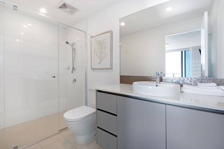Rhapsody Stunning Ocean Views Apartment