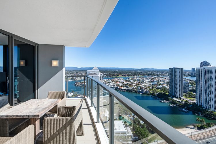 Rhapsody Stunning Ocean Views Apartment