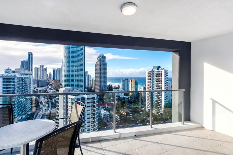 2 Bedroom Apartment Close To The Beach