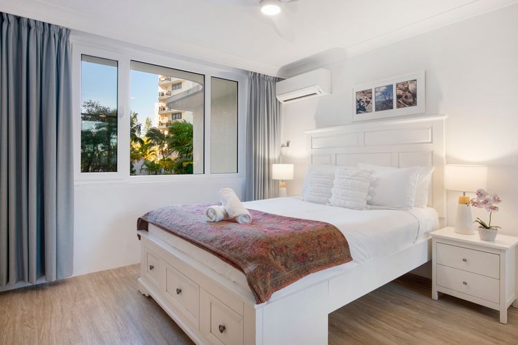 Copacabana getaway close to the beach