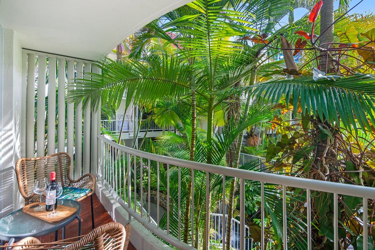 Copacabana getaway close to the beach