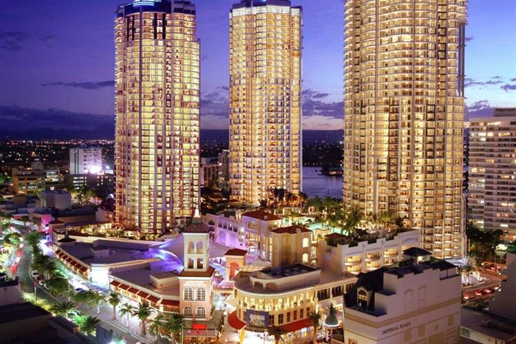 Chevron Renaissance – Spacious 2 Bedroom Haven